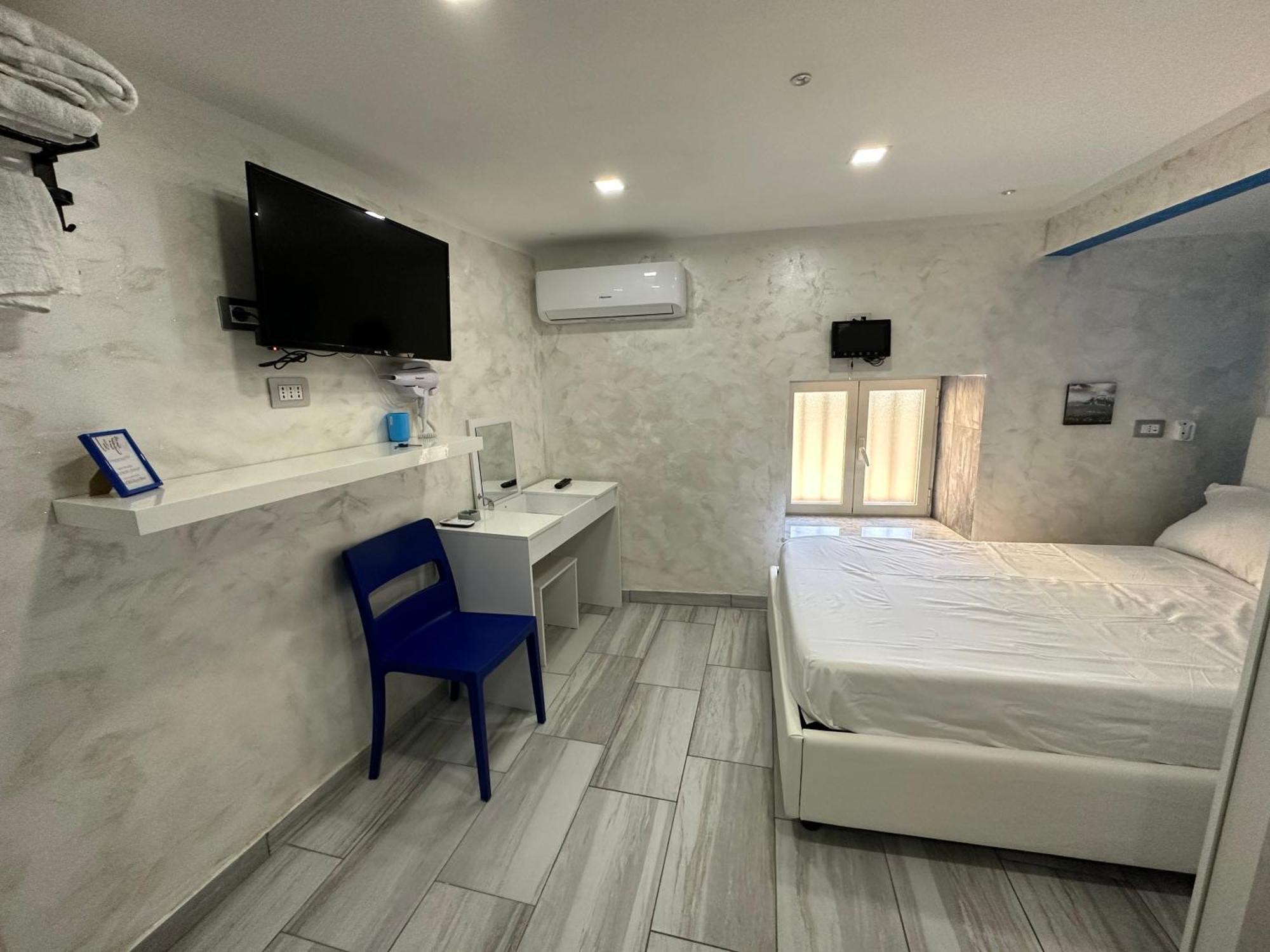 Hotel Clopat Vacanze2023 Neapel Exterior foto